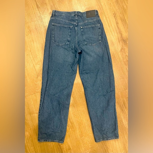 H&M Mid Rise Straight Leg Baggy Jeans - Size 8 - Picture 3 of 3